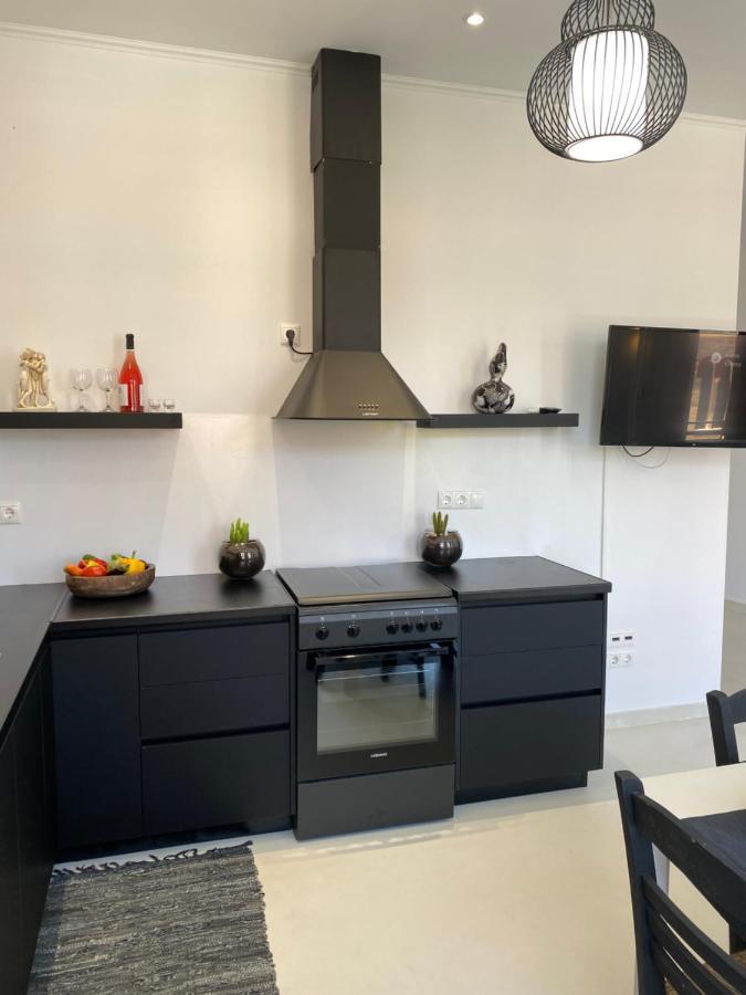 Artelie Apartment Kyparissia Exteriör bild