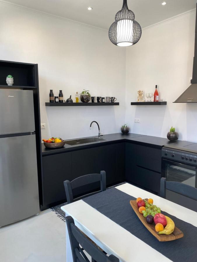Artelie Apartment Kyparissia Exteriör bild